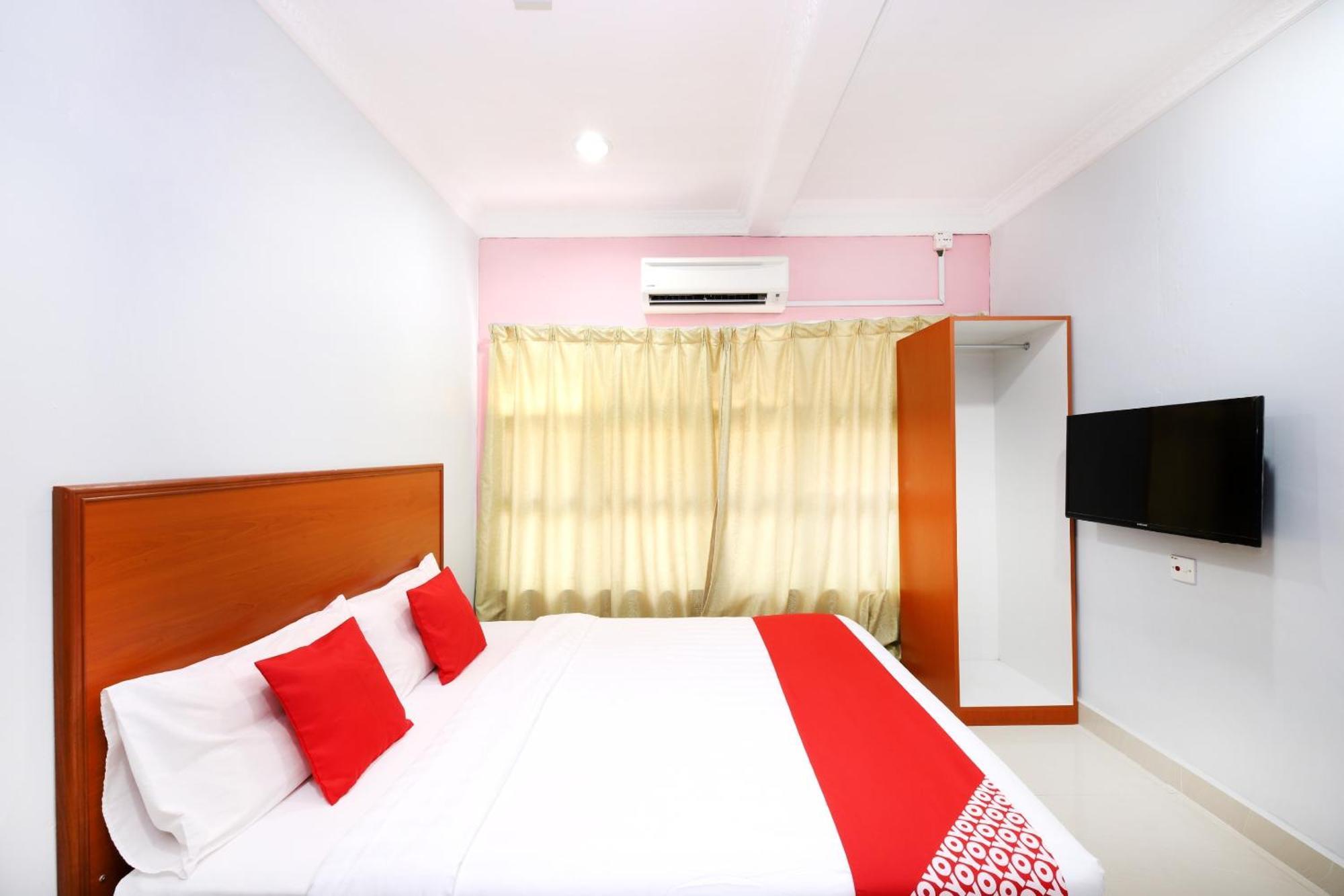 Super Oyo 720 Corridor Hotel 2 Pekan Bagian luar foto