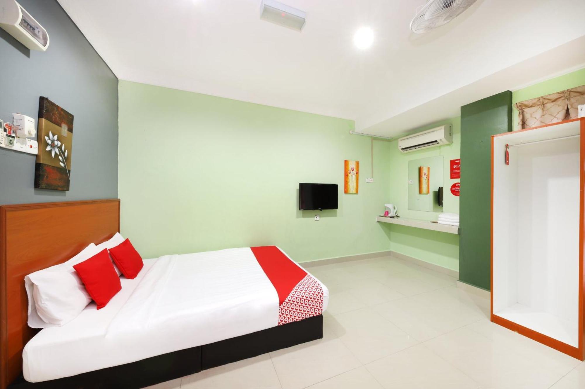 Super Oyo 720 Corridor Hotel 2 Pekan Bagian luar foto