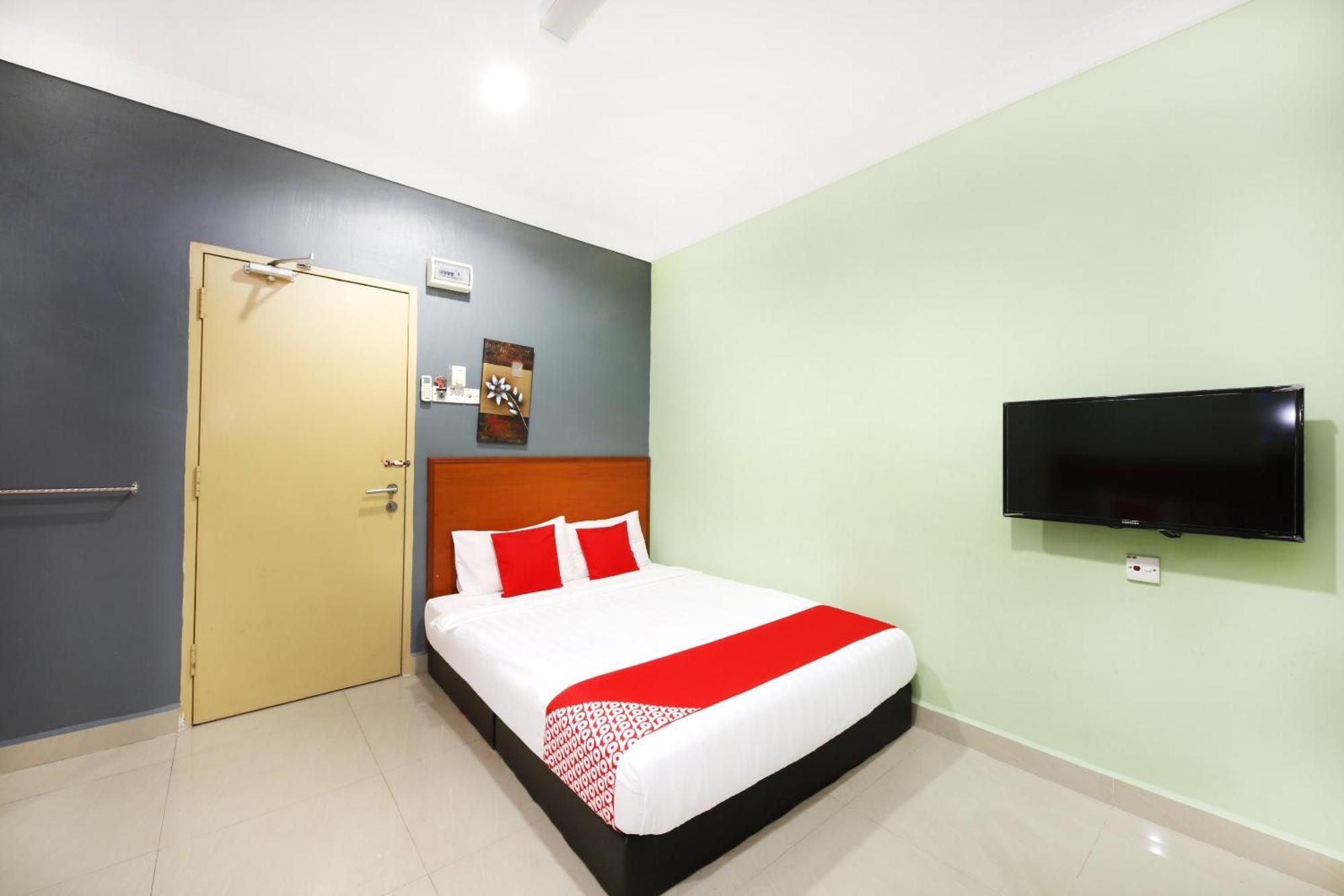 Super Oyo 720 Corridor Hotel 2 Pekan Bagian luar foto