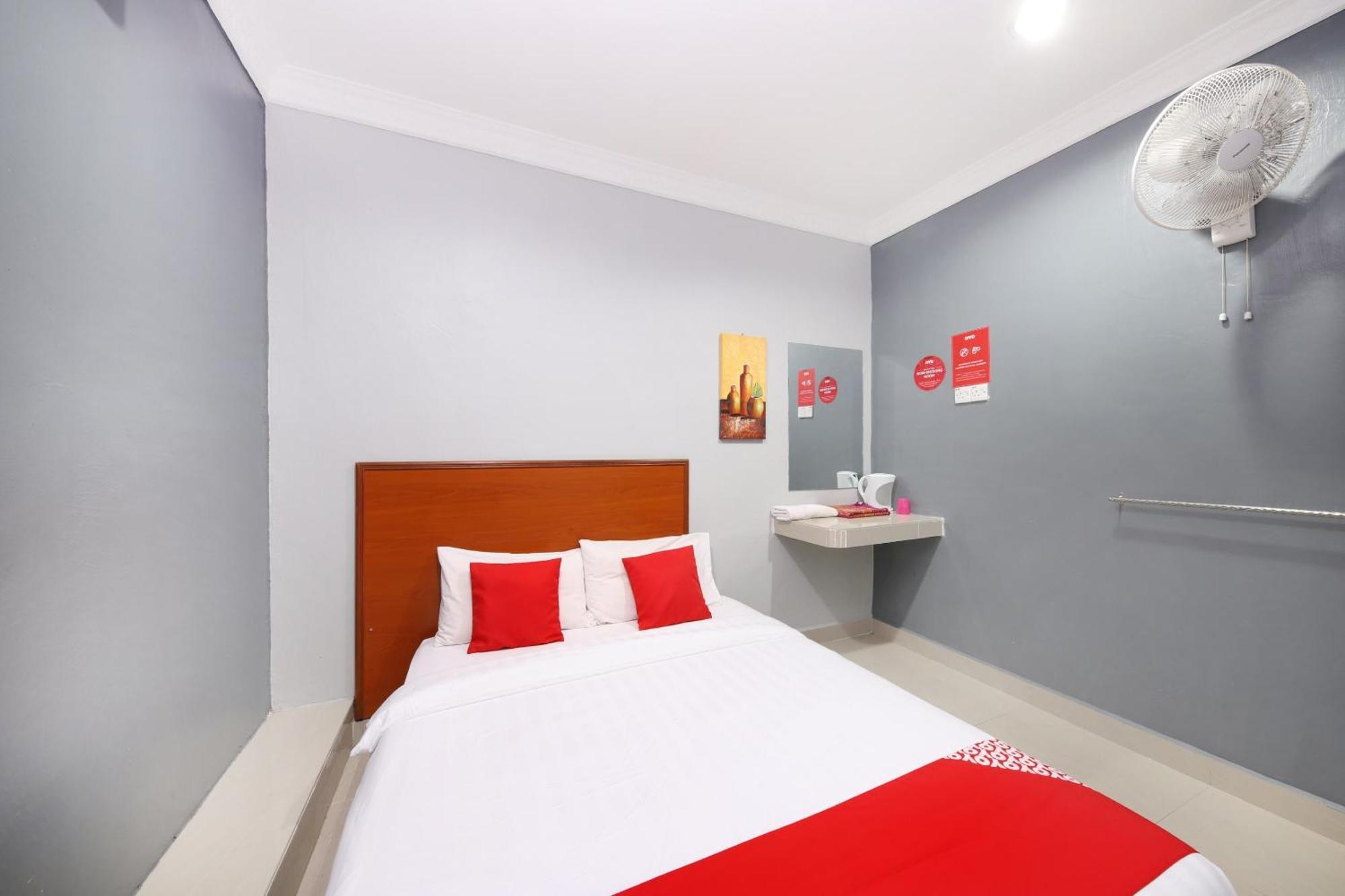 Super Oyo 720 Corridor Hotel 2 Pekan Bagian luar foto