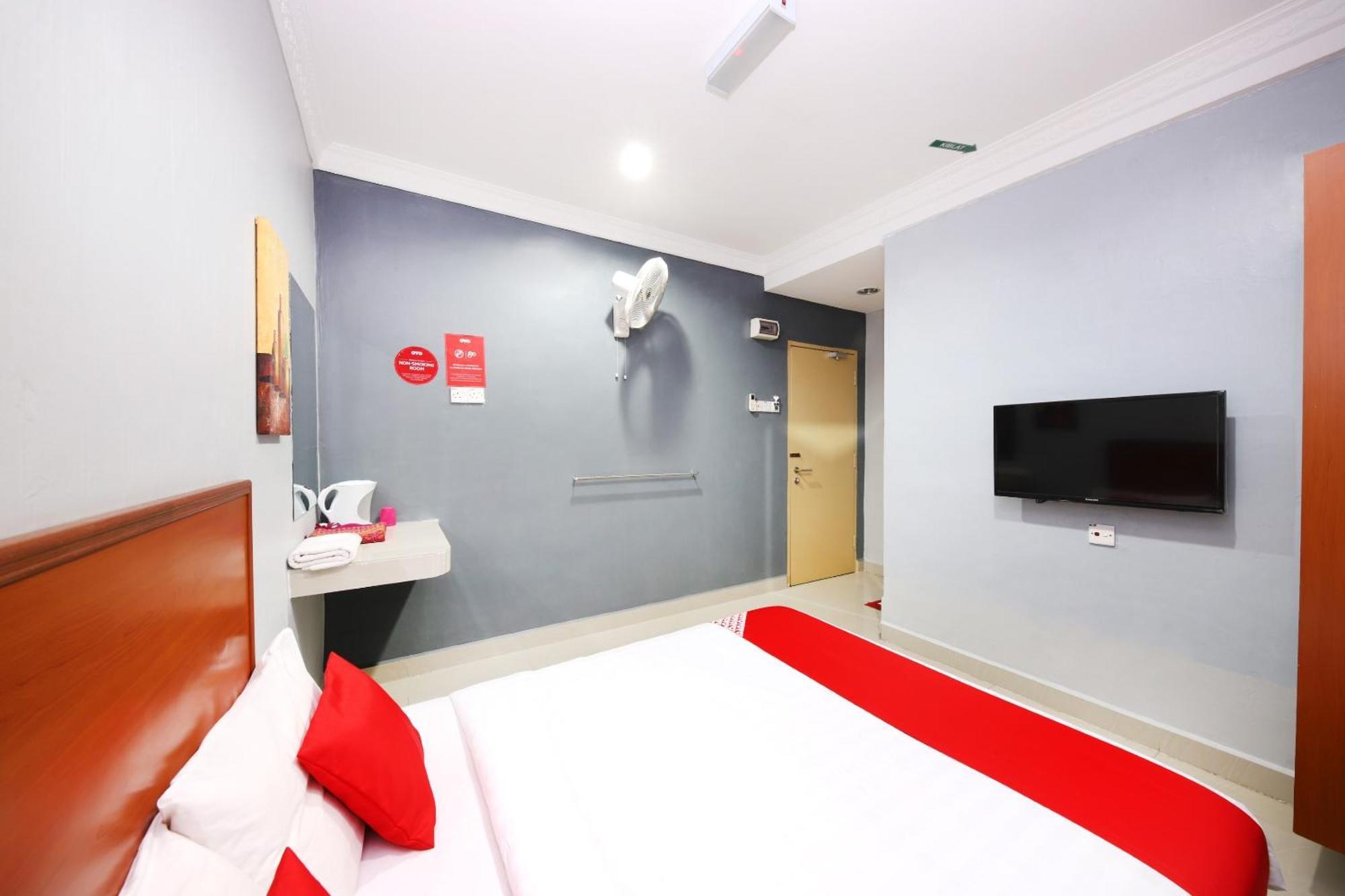 Super Oyo 720 Corridor Hotel 2 Pekan Bagian luar foto