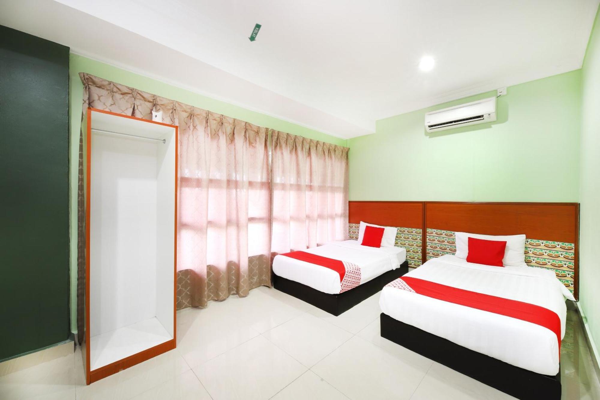 Super Oyo 720 Corridor Hotel 2 Pekan Bagian luar foto